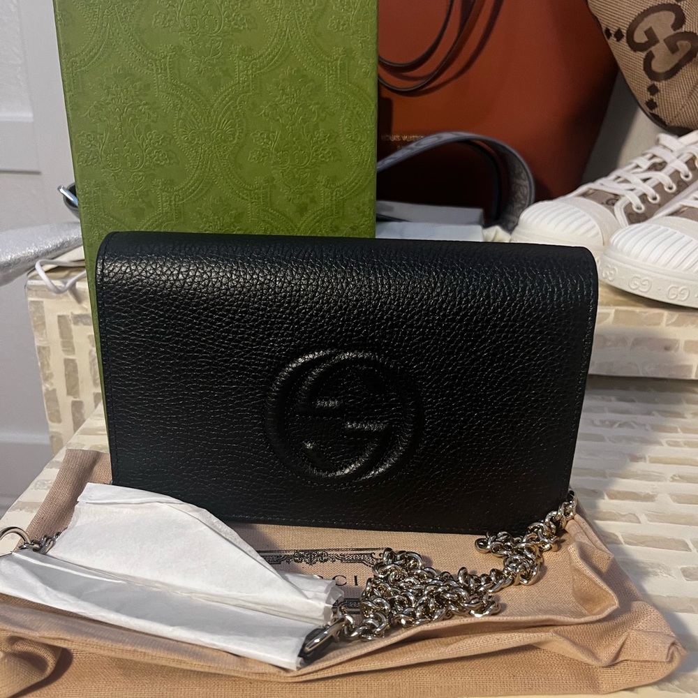 Brand new black Gucci Soho Wallet on a Chain WOC Giftable with box